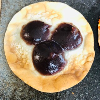 餃子の皮で★甘酒と餡のパリ焼き